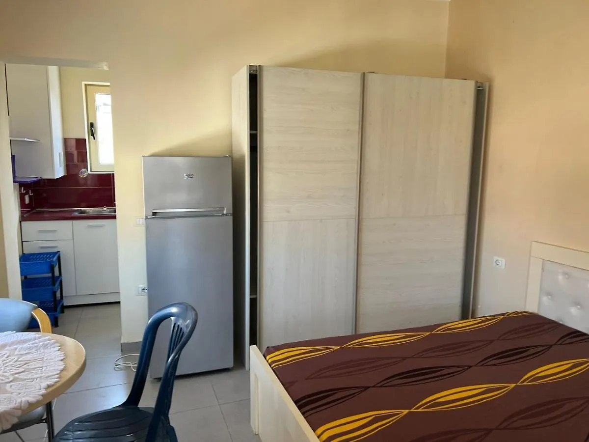 Megi'S Apartaments Vlora 阿尔巴尼亚